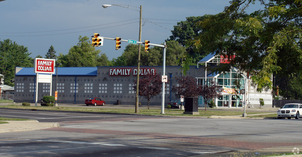 Primary Photo Of 2401 Lincoln Way W, South Bend Freestanding For Lease