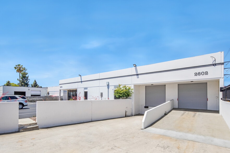 More Photos Of 2602 Halladay St, Santa Ana Warehouse For Sale