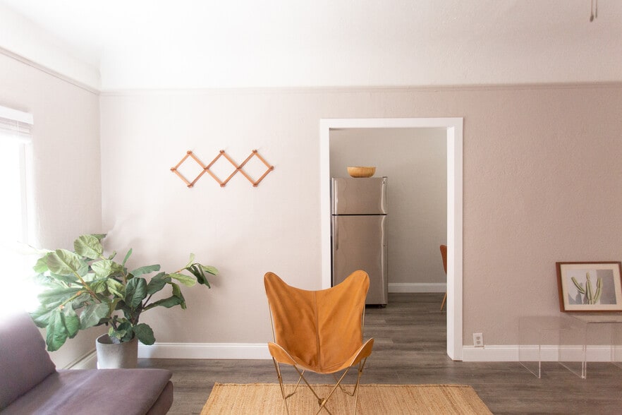 More Photos Of 118 N Westmoreland Ave, Los Angeles Apartments For Sale