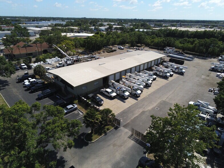 Primary Photo Of 11150 49th St N, Clearwater Truck Terminal For Lease