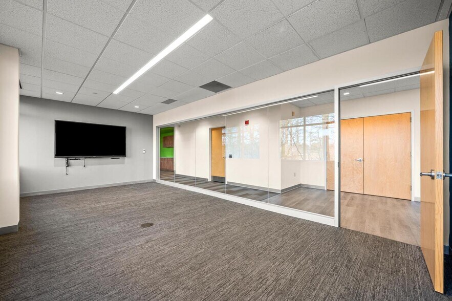 More Photos Of 690 Stockton Dr, Exton Office For Lease