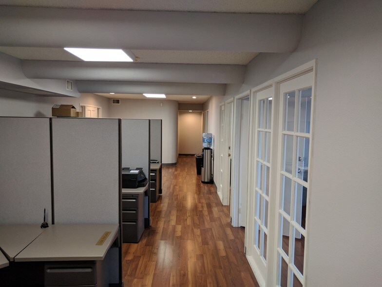 More Photos Of 7841 Balboa Ave, San Diego Coworking Space