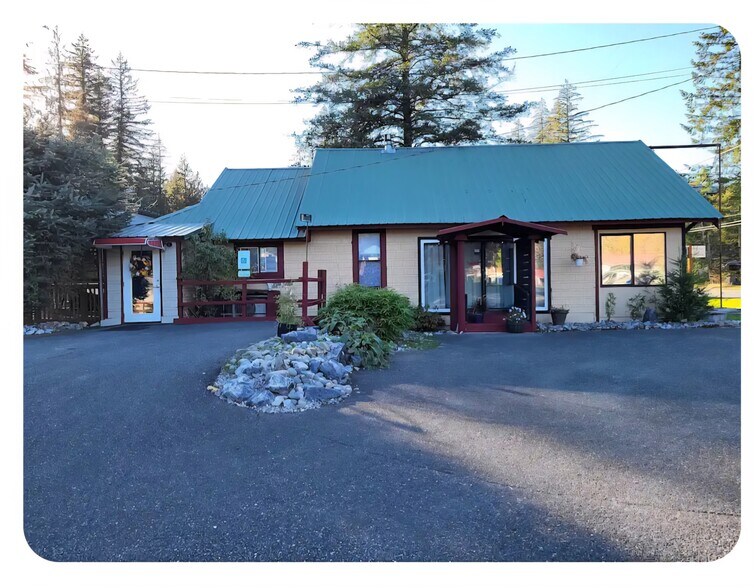 Primary Photo Of 7471 Mt Baker Hwy, Maple Falls Restaurant For Sale
