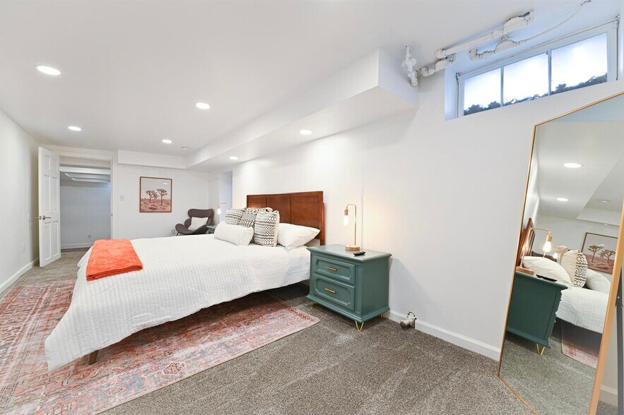 More Photos Of 5519 Northwest Radial Hwy, Omaha Medical For Sale