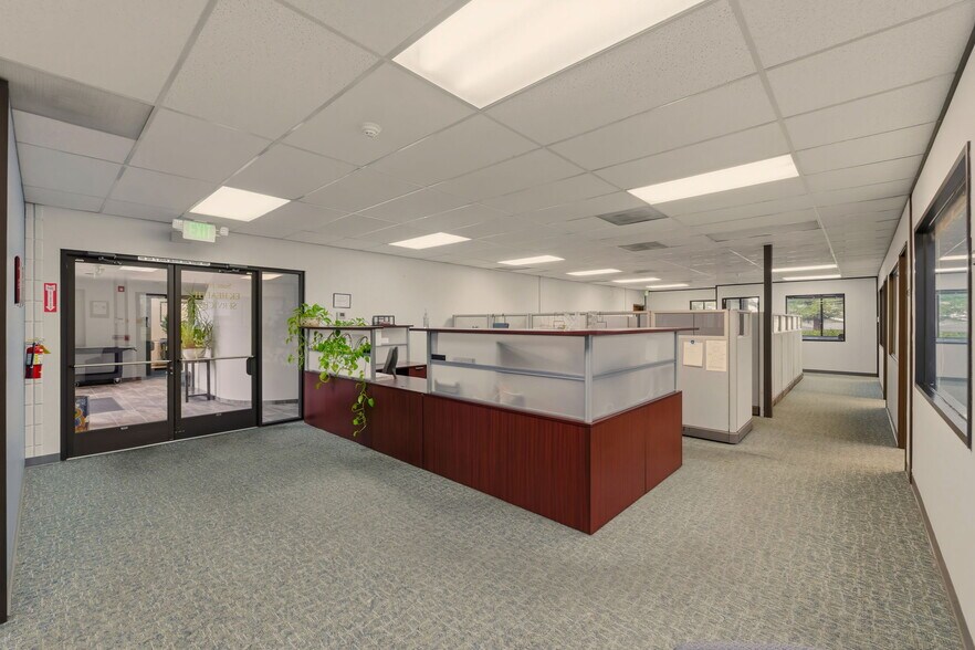More Photos Of 992 S De Anza Blvd, San Jose Office For Lease