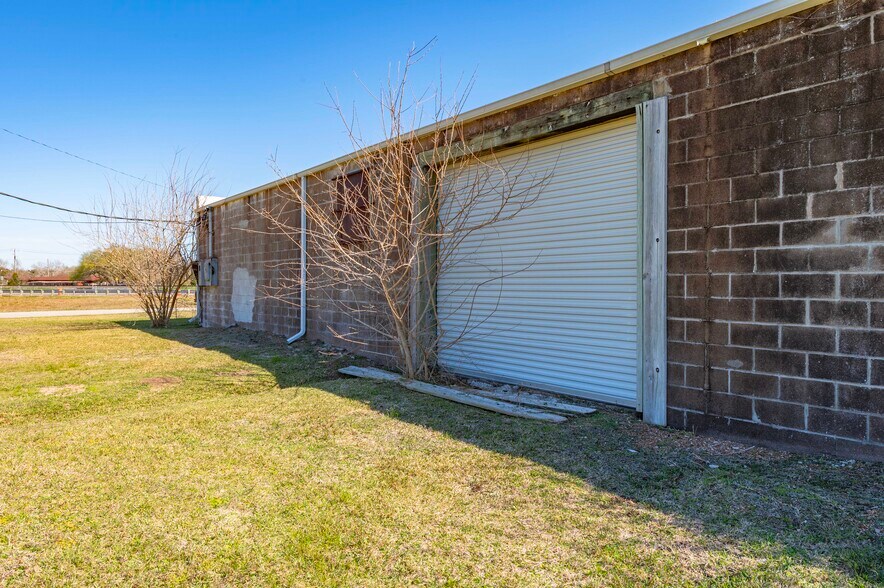 More Photos Of 2002 Highway 3, La Marque Industrial For Sale