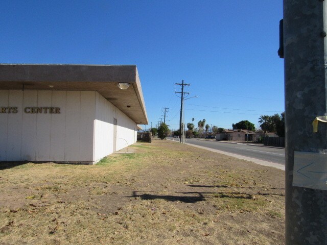 More Photos Of 500 N Broadway Ave, Blythe Medical For Sale