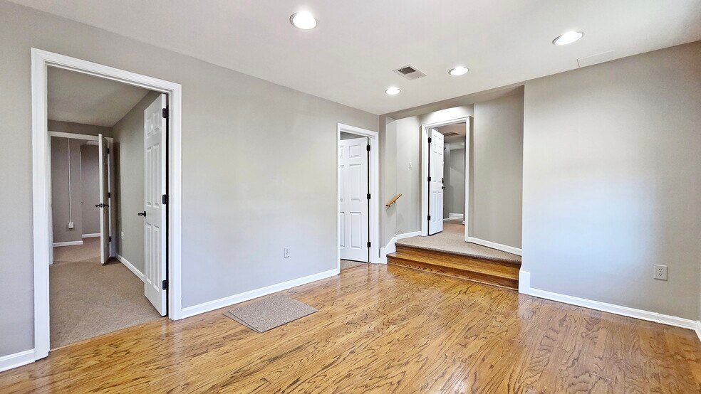 More Photos Of 1300-1302 Lafayette Dr, Alexandria Office For Lease