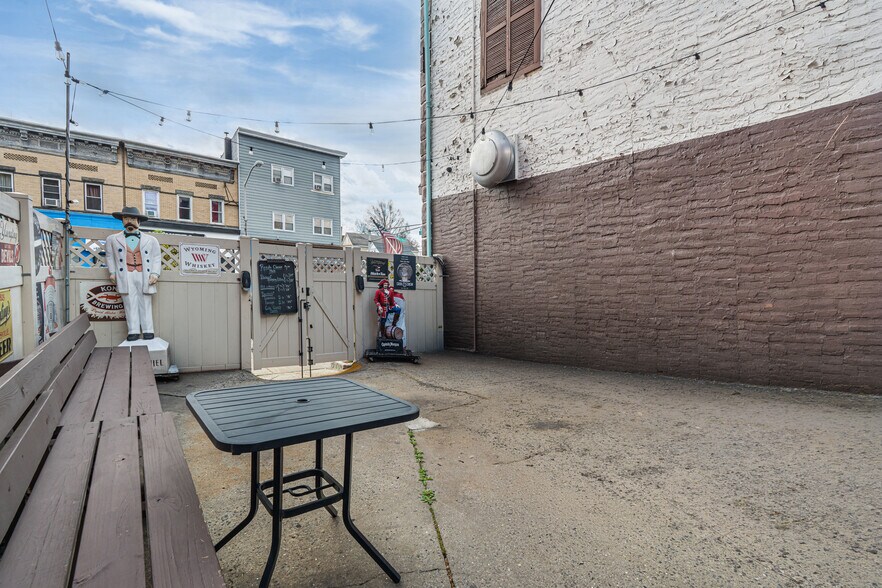 More Photos Of 671-673 Broadway, Bayonne Bar For Sale