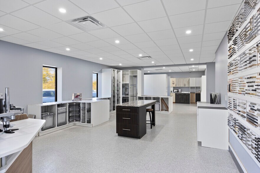 More Photos Of 333 Holden Av, Windsor Distribution For Sale