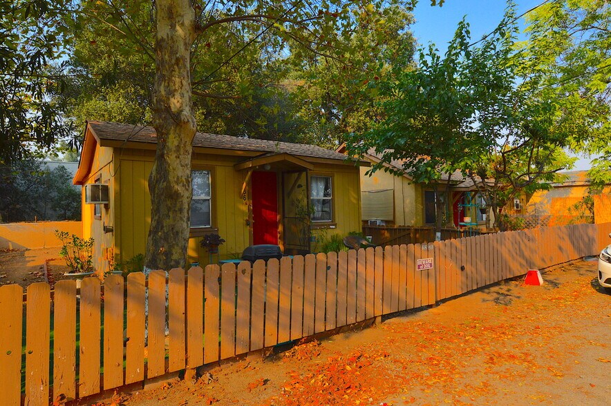 More Photos Of 2230 El Reno Ln, Redding Apartments For Sale