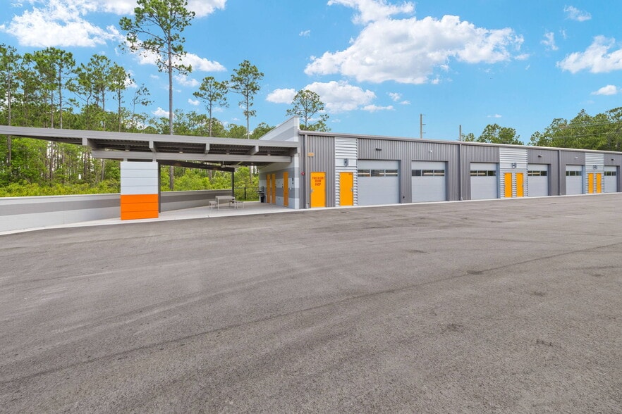 More Photos Of 952 Cross Town Dr, Ponte Vedra Parking Garage For Sale