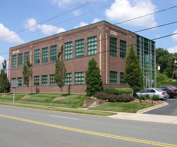 More Photos Of 2320 W Morehead St, Charlotte Loft Creative Space For Lease