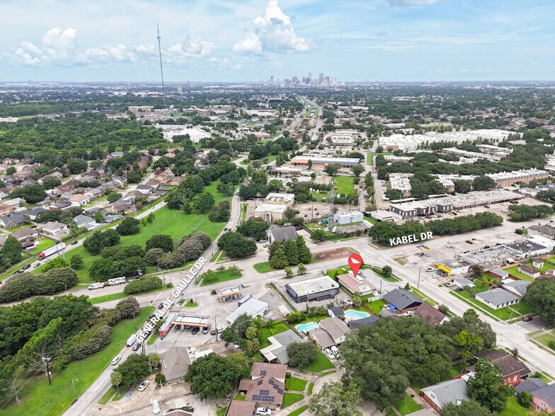 More Photos Of 3500 Kabel Dr, New Orleans Medical For Sale