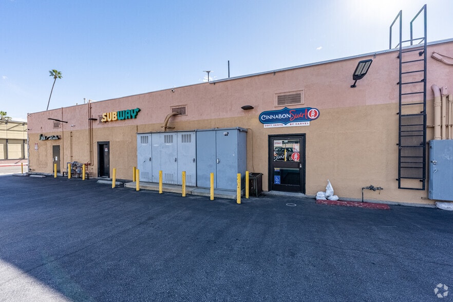 More Photos Of 1661 E Colorado Blvd, Pasadena Fast Food For Lease