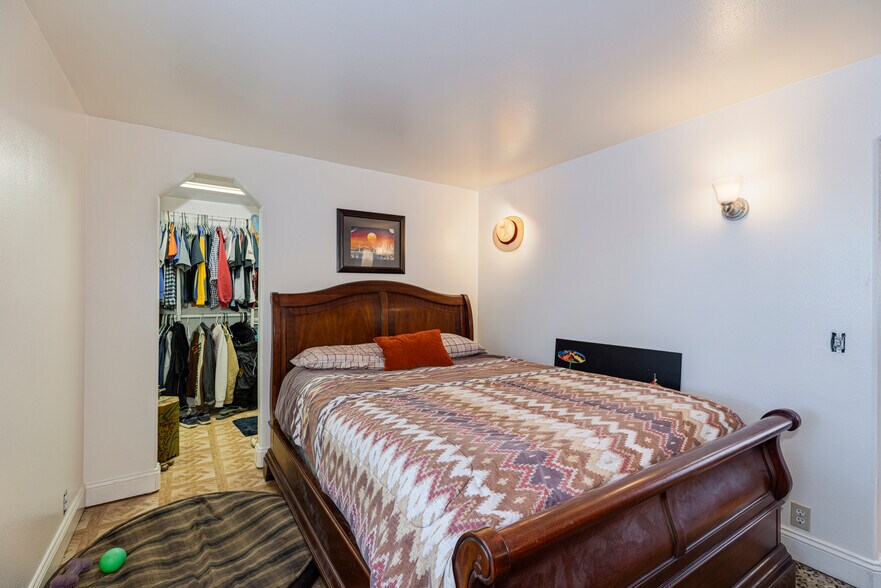 More Photos Of 3480 Petaluma Blvd N, Petaluma Self Storage For Sale