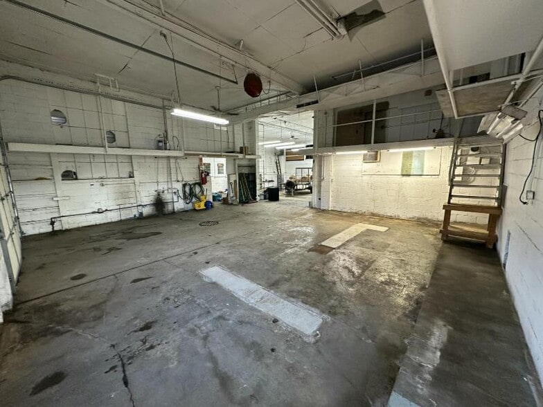 More Photos Of 101 Spring Arbor Rd, Concord Auto Repair For Sale