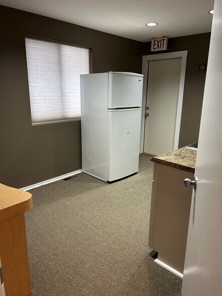 More Photos Of 656 Main St, Port Jefferson Office Residential For Lease