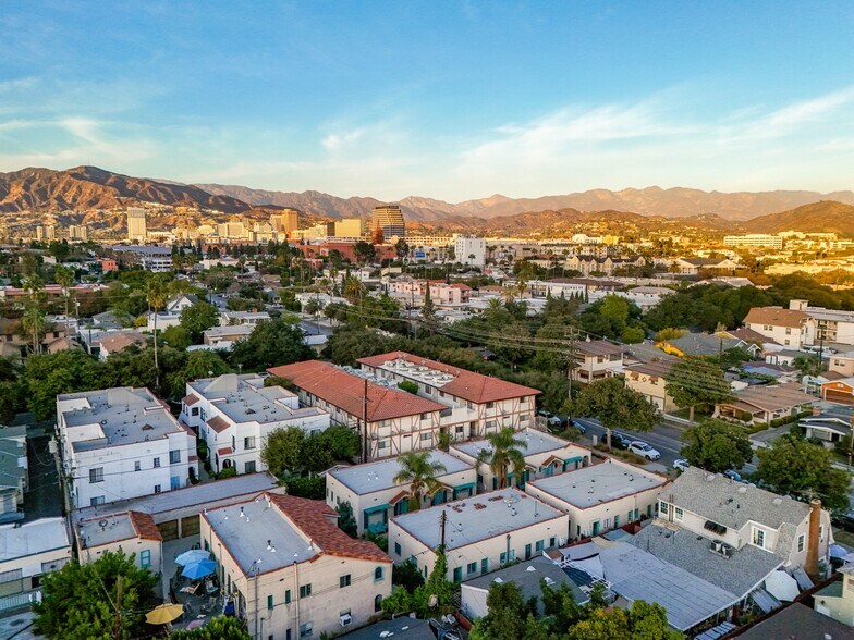 More Photos Of 615 S Columbus Ave, Glendale Apartments For Sale