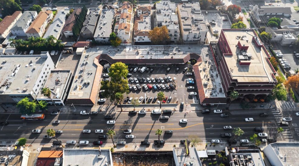 More Photos Of 15030 Ventura Blvd, Sherman Oaks Unknown For Lease