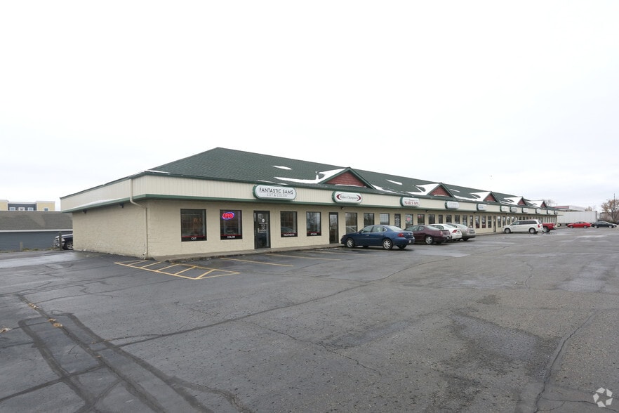 More Photos Of 228 Paperjack Dr, New Richmond Storefront Retail Office For Lease