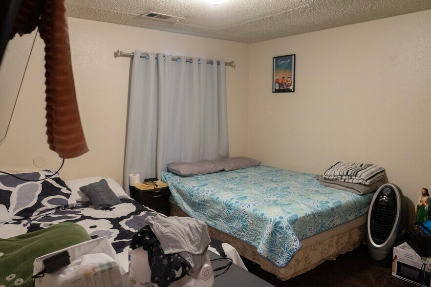 More Photos Of 1491-1499 Bellevue Rd, Atwater Apartments For Sale