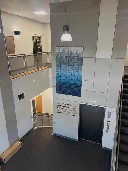 More Photos Of 450 E 4th St, Kansas City Office For Lease