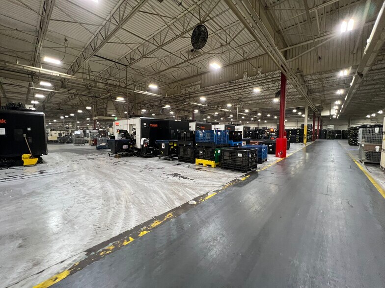 More Photos Of 1641 Thompson Rd, Hartselle Manufacturing For Sale