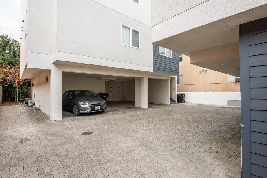 More Photos Of 635 N Harvard Blvd, Los Angeles Apartments For Sale