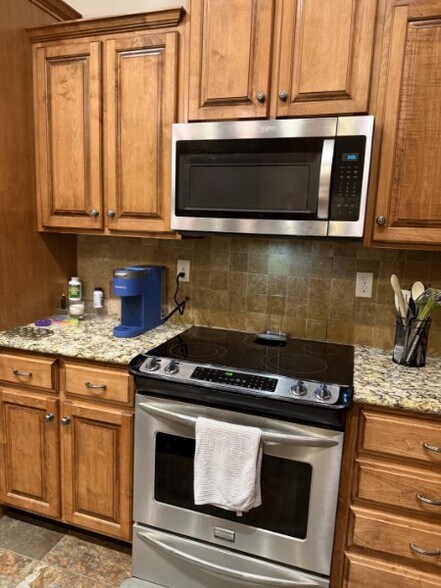 More Photos Of 31 Chickory Ln, Monteagle Multifamily For Sale