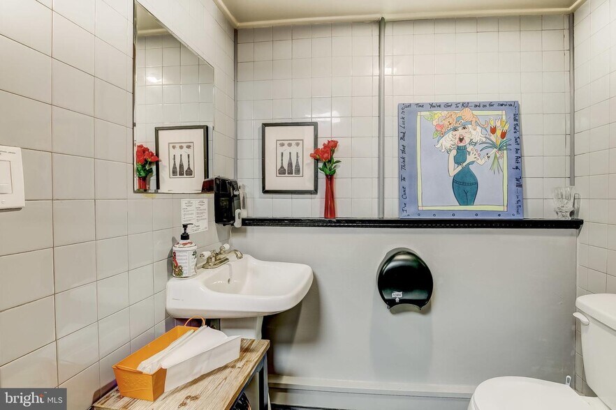 More Photos Of 1125 S Charles St, Baltimore Storefront Retail Residential For Sale