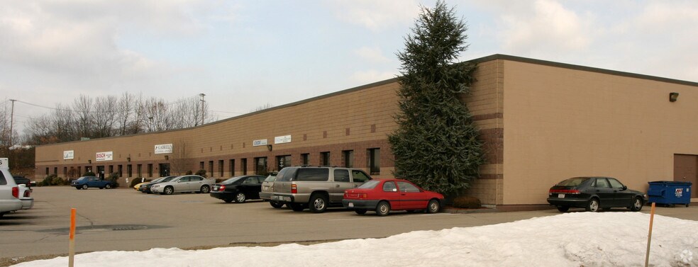 More Photos Of 192-198 Vanderbilt Ave, Norwood Warehouse For Lease