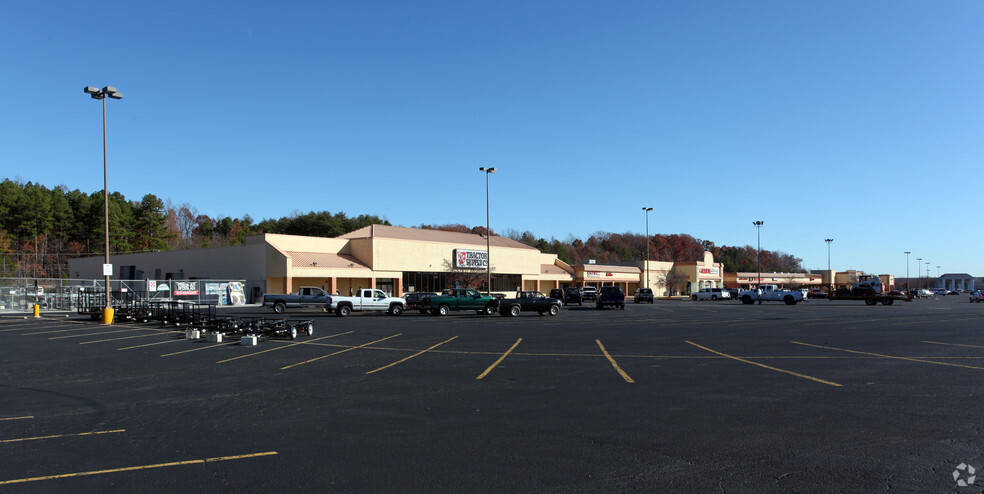 More Photos Of 15-69 Plaza Pky, Lexington Unknown For Lease