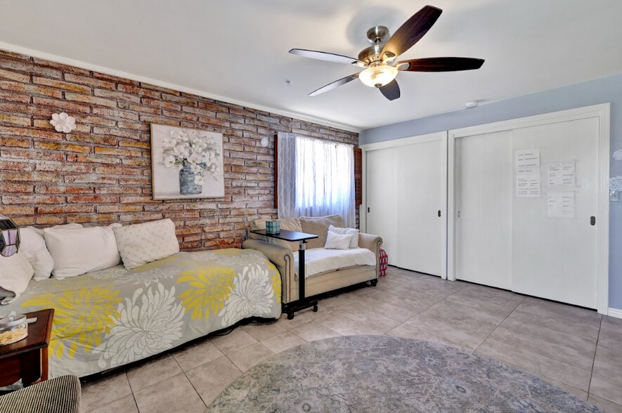 More Photos Of 1625 N Cherry Cir, Mesa Assisted Living For Sale