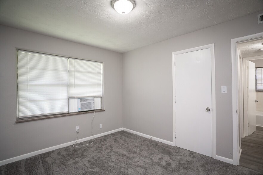 More Photos Of 2525 Lakeview Ave, Dayton Apartments For Sale