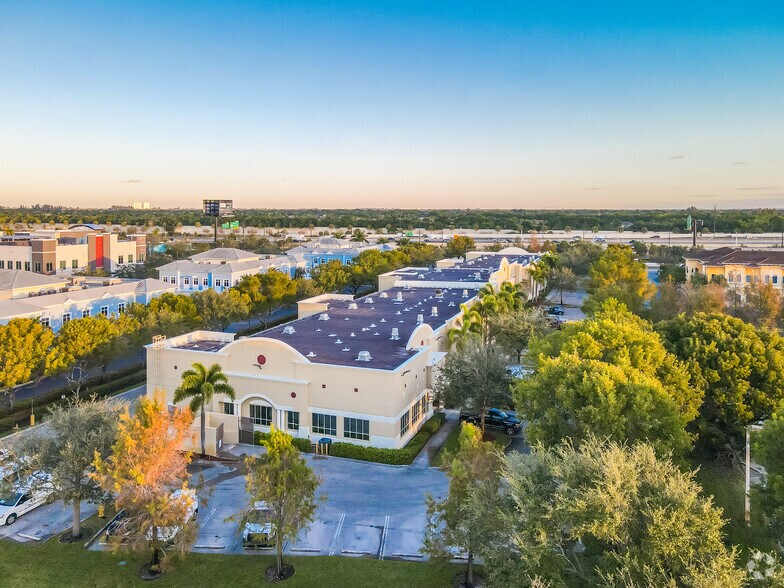 More Photos Of 10220 W State Road 84, Davie Flex For Lease