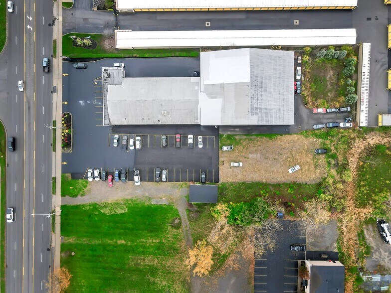 More Photos Of 3160 Union Rd, Cheektowaga Auto Repair For Sale