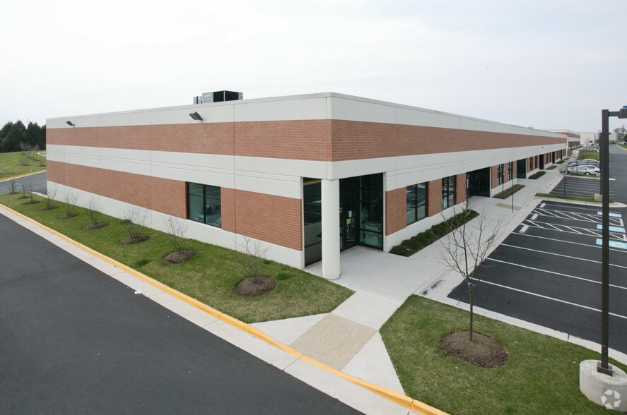 More Photos Of 8480-8498 Kao Cir, Manassas Unknown For Lease