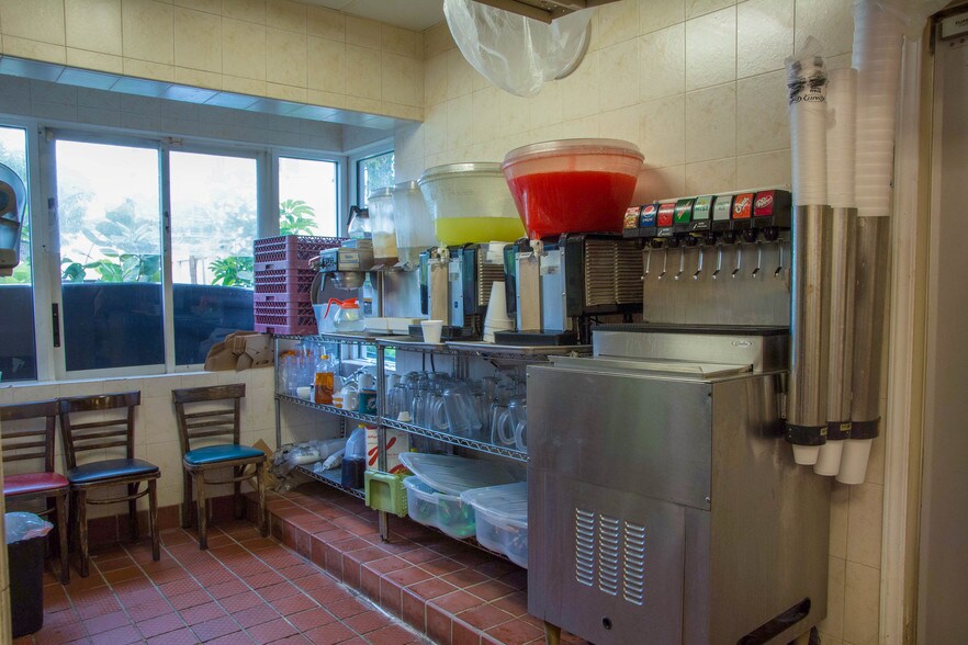 More Photos Of 60 NW 5th Ave, Delray Beach Restaurant For Sale