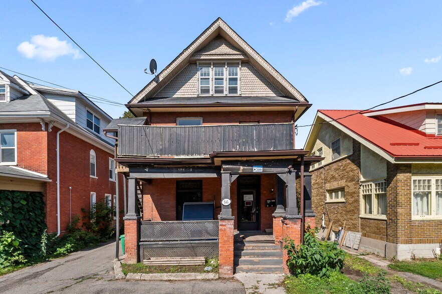More Photos Of 541 Aylmer St N, Peterborough Apartments For Sale