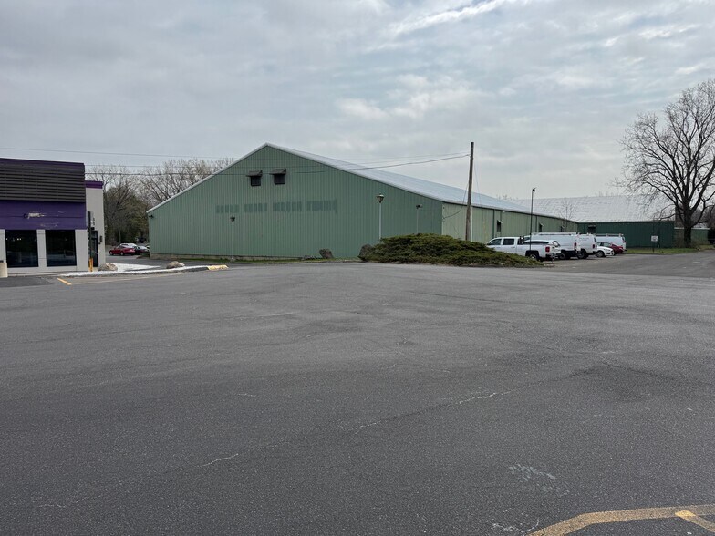 More Photos Of 303 Boston Post Rd, Port Chester Health Club For Lease