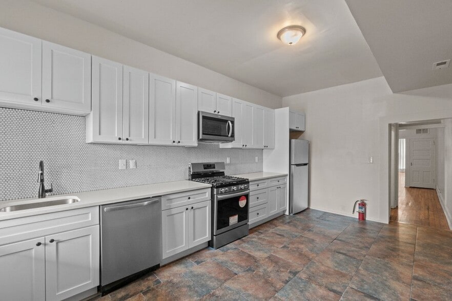 More Photos Of 217 E Preston St, Baltimore Apartments For Sale