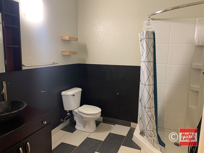 More Photos Of 2931-2935 W 25th Ave, Denver Storefront Retail Office For Lease