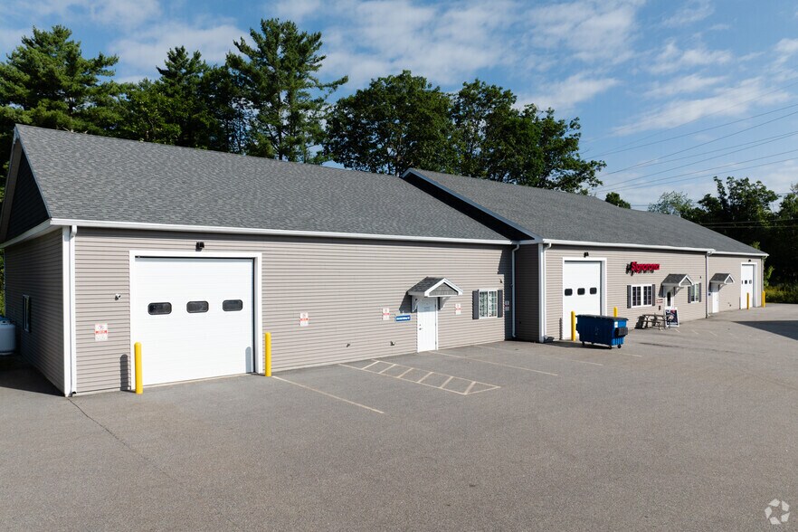 More Photos Of 24 Industrial Park Rd, Saco Warehouse For Sale