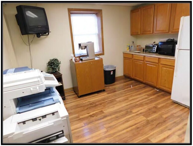 More Photos Of 198 George St, Beckley Research And Development For Sale