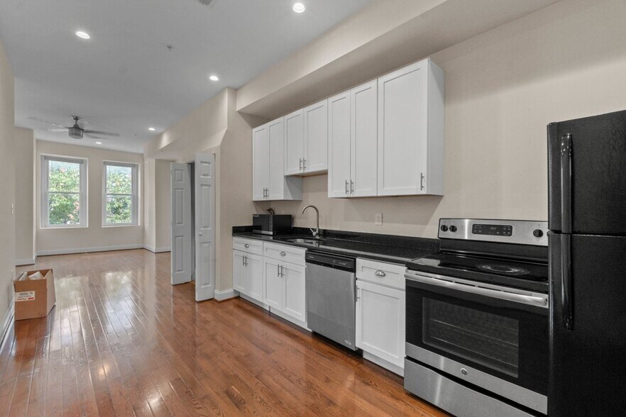 More Photos Of 2740 Saint Paul St, Baltimore Apartments For Sale