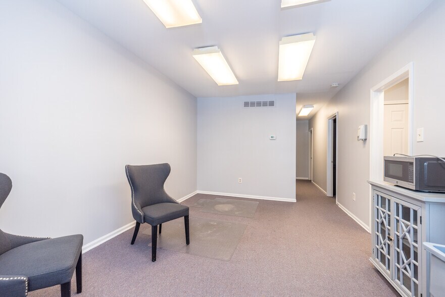 More Photos Of 301 S Main St, Doylestown Medical For Sale