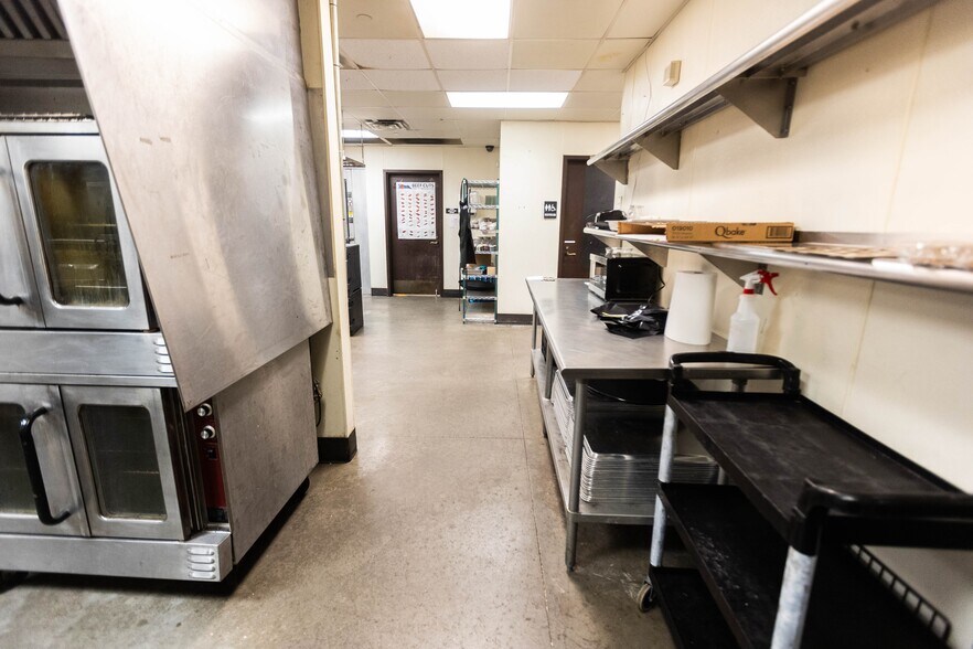 More Photos Of 6263 State Highway 66, Tulsa Restaurant For Sale