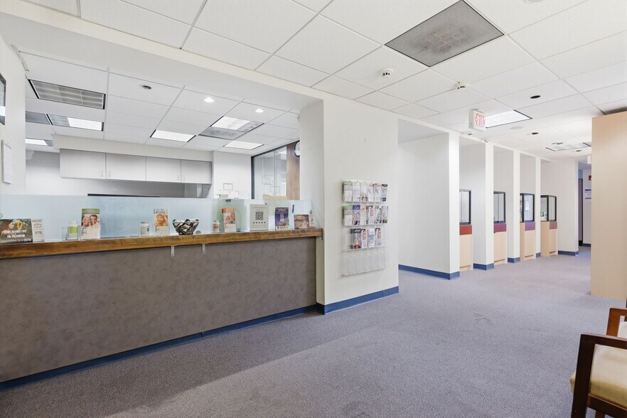 More Photos Of 1568 Woodbourne Rd, Levittown Office For Sale