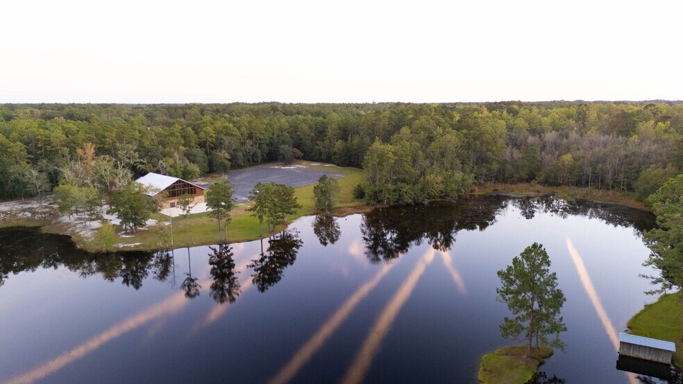 More Photos Of 3817 Central St, Waycross Specialty For Sale